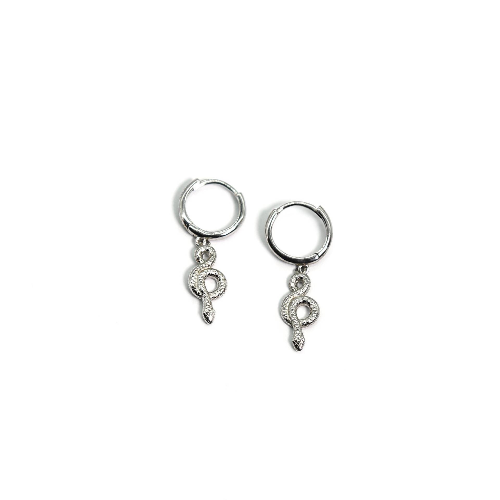 Schlangen Ohrringe Silber 925, Creolen Mit Anhänger Schlange, Huggie Ohrringe, Gothic Schmuck, Geschenk Für Frauen von PourLaRebelle