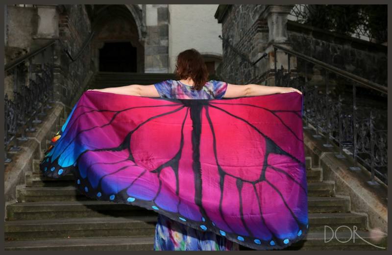 Handbemalter Halbrunder Seidenschleier Auf Bestellung von PracowniaDor