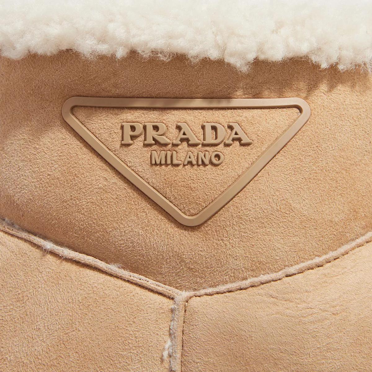 Prada Boots & Stiefeletten - Triangle Logo Suede Boots - Gr. 39 (EU) - in Beige - für Damen von Prada