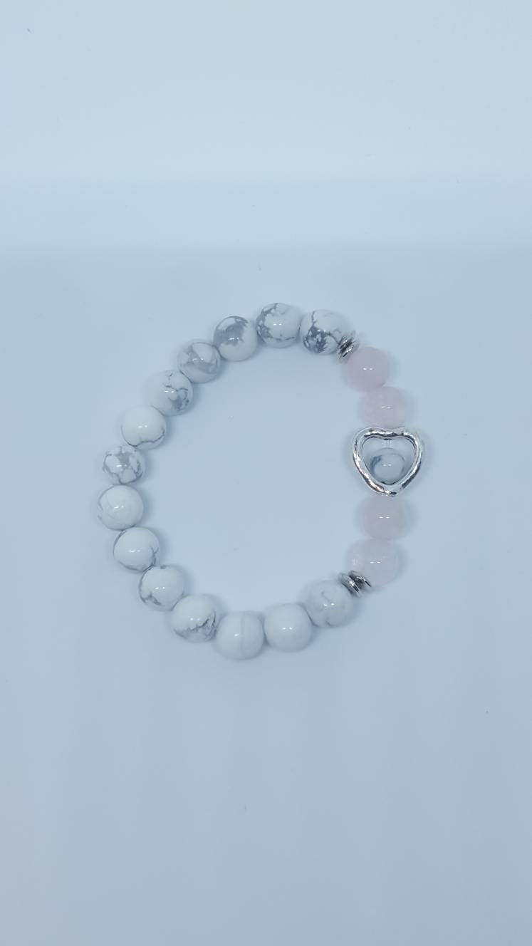 Herz-Armband Mit Howlite Und Rose Quarz Perlen - Stretch-Armband Liebe Herz-Armband Mit Howlite Und Rose Quarz Perlen - Stretch-Armband Liebe von PrairieDesignsbyMD