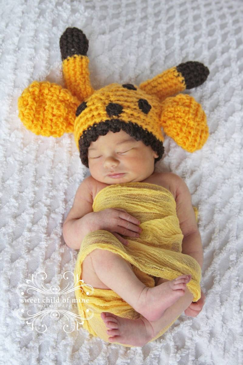 Giraffen in Hülle Und Fülle - Neugeborenenmütze Giraffen in Hülle Und Fülle - Neugeborenenmütze von PrairieGirlDesignZ