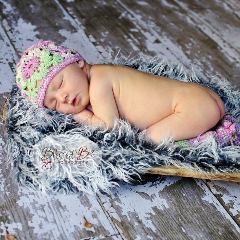 Peppermint Patty Newborn Cloche Und Beinwärmer Peppermint Patty Newborn Cloche Und Beinwärmer von PrairieGirlDesignZ