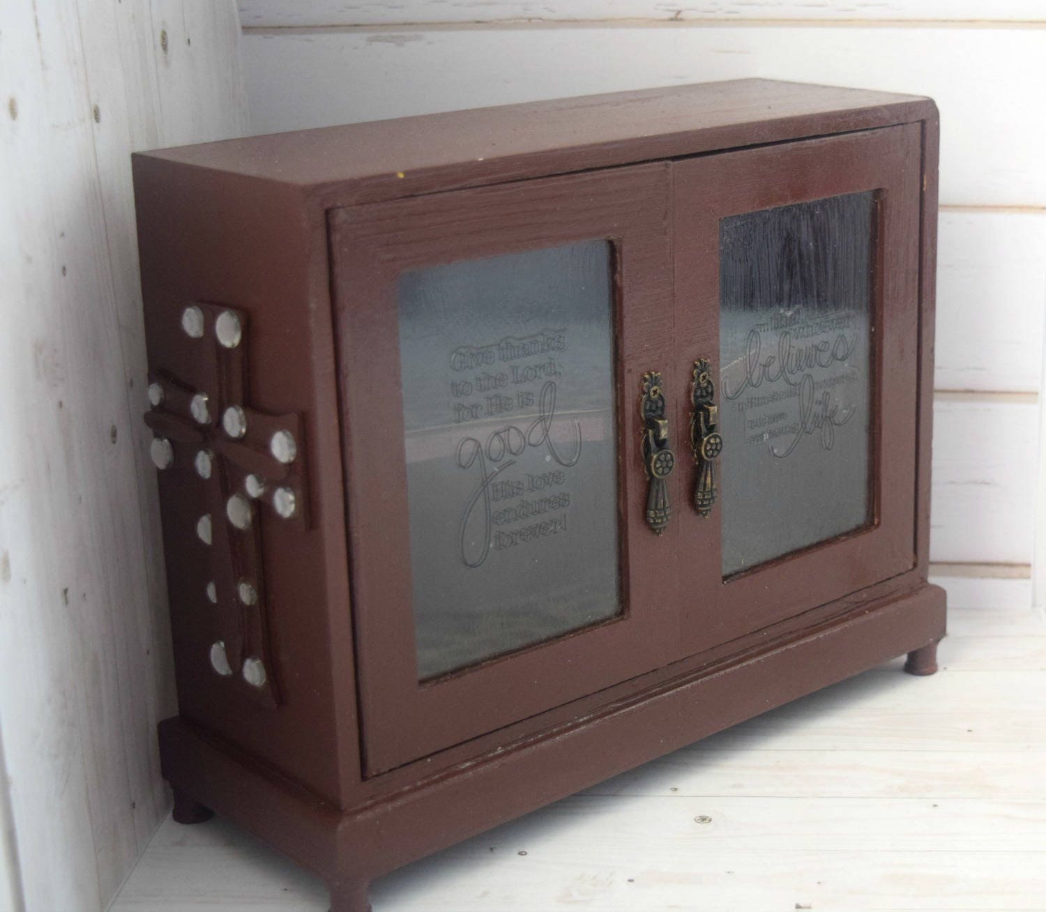 Erinnerungsbox Für Mama Frau Tochter Verwurzelt Und Geerdet in Jesus Christus/Andenken Schmuck Accessoire Dekor Nur Weil Geschenk Für Frauen Erinnerungsbox Für Mama Frau Tochter Verwurzelt Und Geerdet in Jesus Christus/Andenken Schmuck Accessoire Dekor Nur Weil Geschenk Für Frauen von PraiseJESUSDesigns