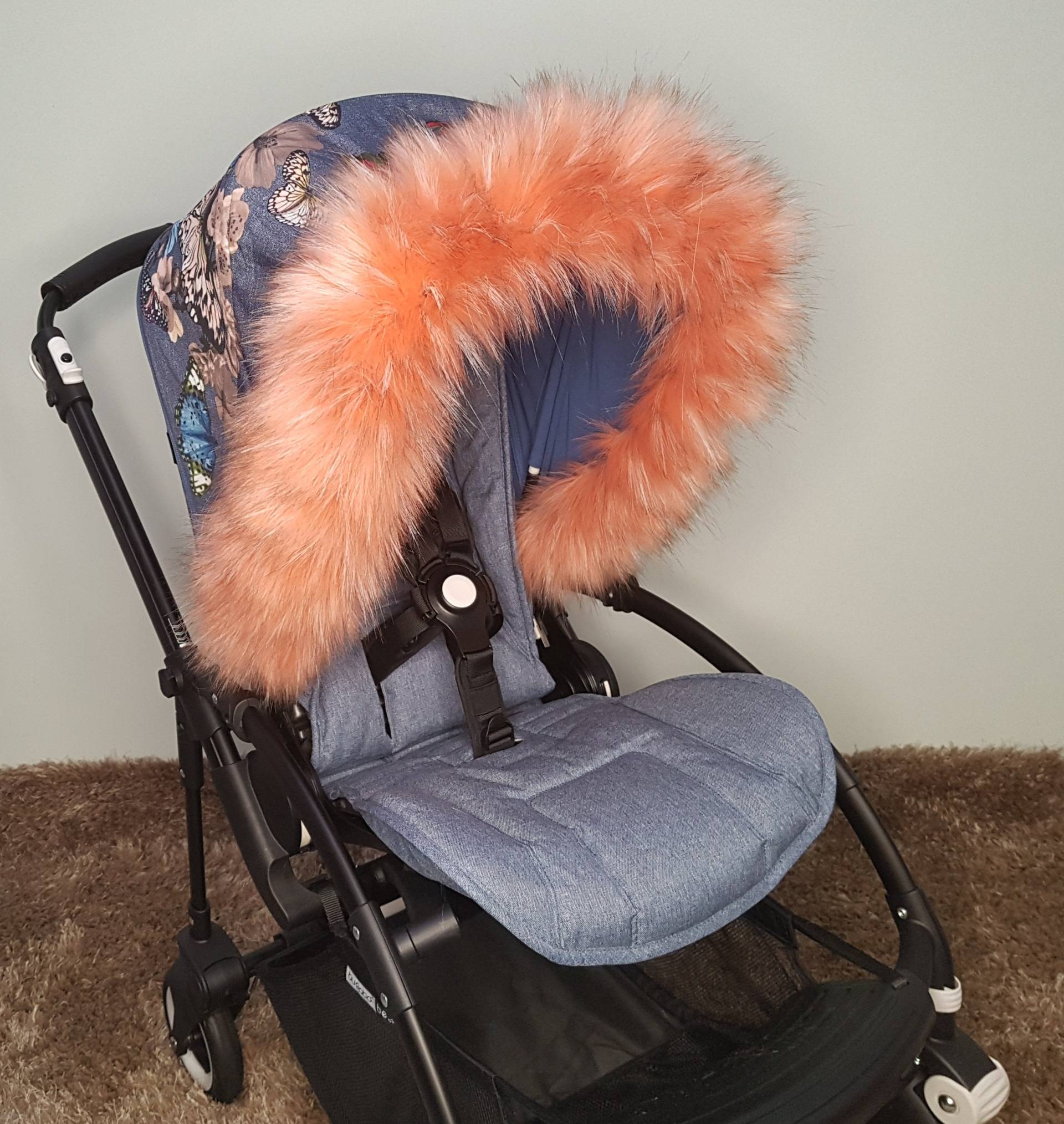 Luxus Kinderwagen Haube Pelzbesatz Baby Zubehör Buggy Pelze Für Alle von PramFursUK