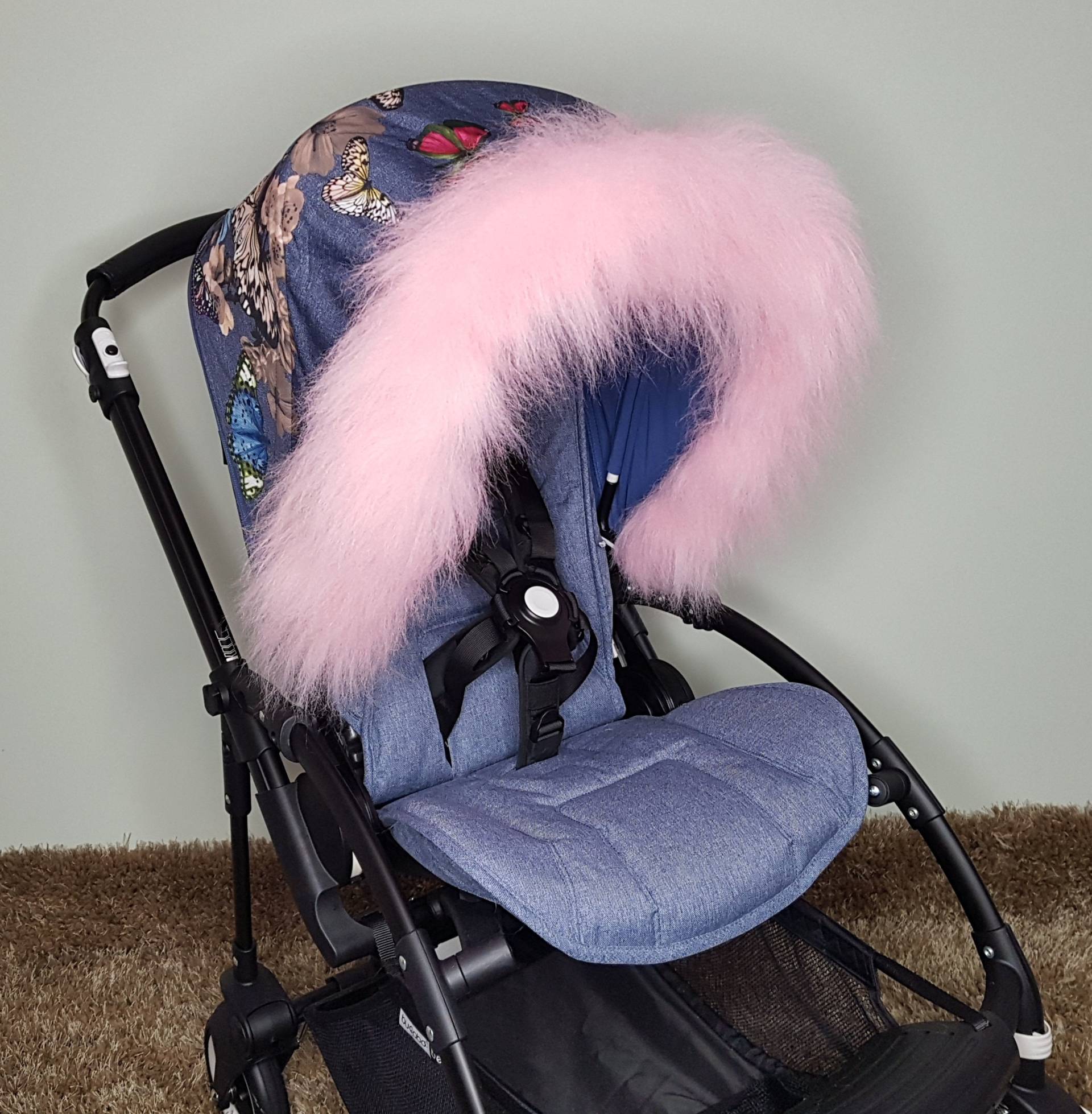 Luxus Kinderwagen Haube Pelzbesatz Baby Zubehör Buggy Pelze Für Alle von PramFursUK