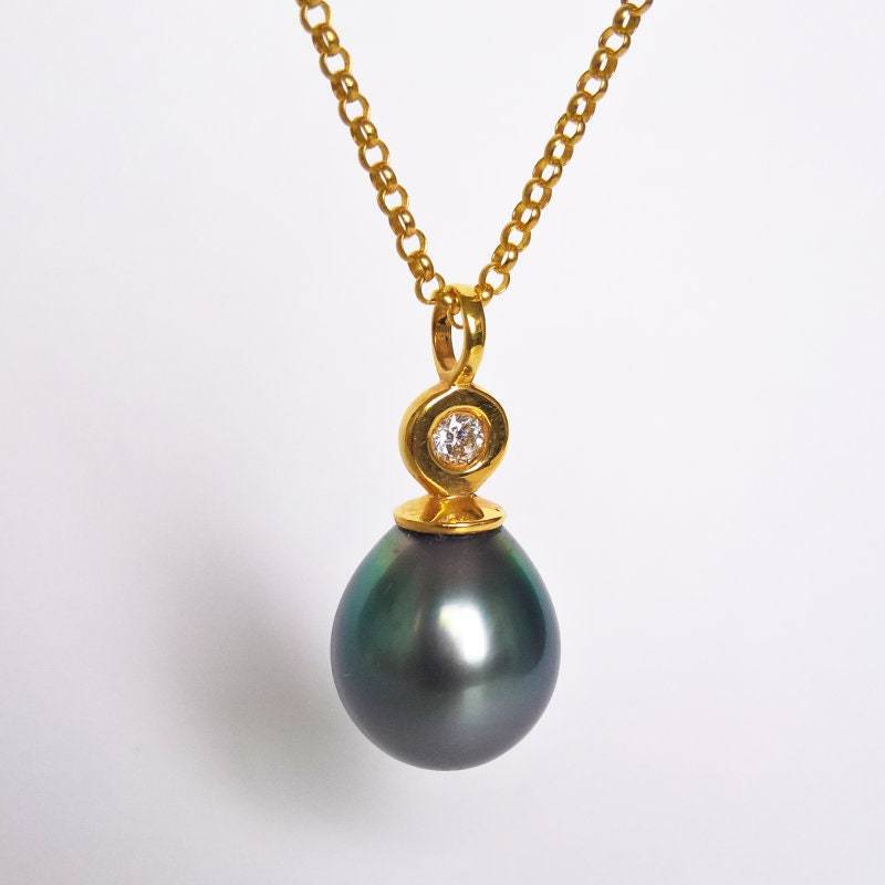 Tahiti Südsee Perle Anhänger Mit 18K Gold Diamant Fassung, Schwarze Anhänger, 18K Anhänger, Geschenk Für Sie von PratimaDesign