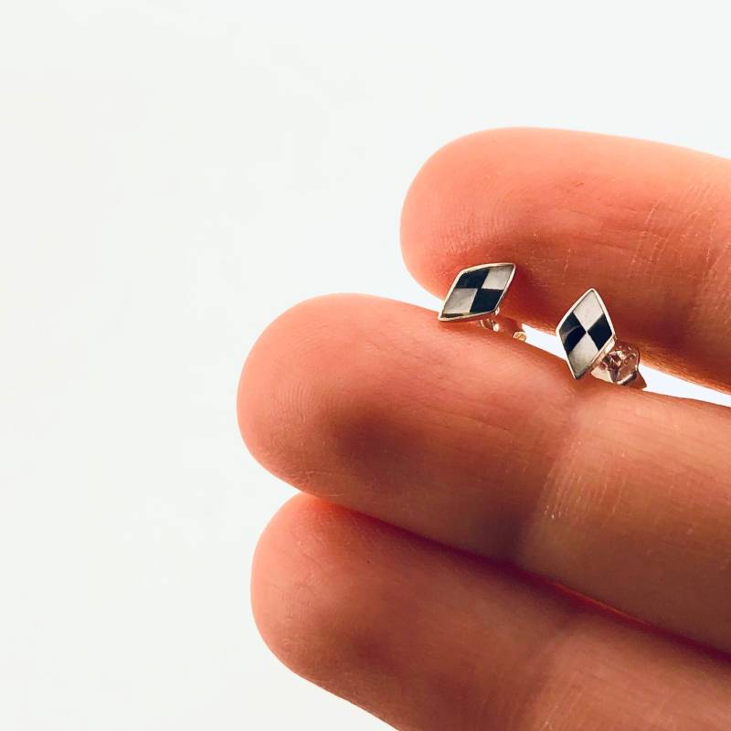 Black & White Harlekin Ohrstecker, Sterling Silber, Silber Ohrstecker Black & White Harlekin Ohrstecker, Sterling Silber, Silber Ohrstecker von Precious925
