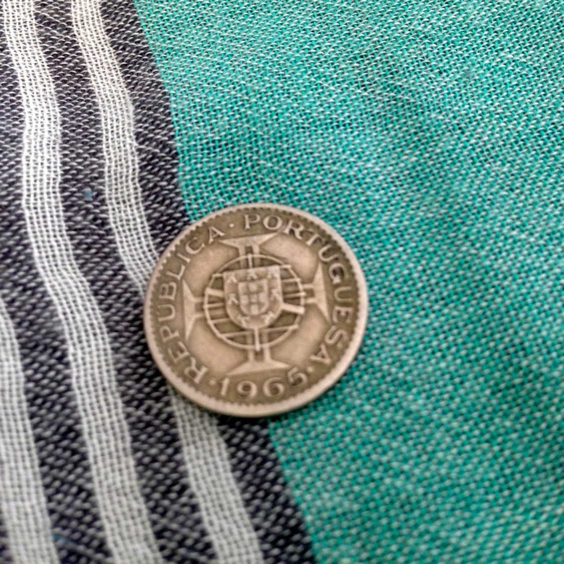 2, 50 Escudos, Portugal, Portugiesisch, Schild, Bio-Energie, Münze, Natal, Weihnachten, Urlaub 2, 50 Escudos, Portugal, Portugiesisch, Schild, Bio-Energie, Münze, Natal, Weihnachten, Urlaub von PreciousCoinage