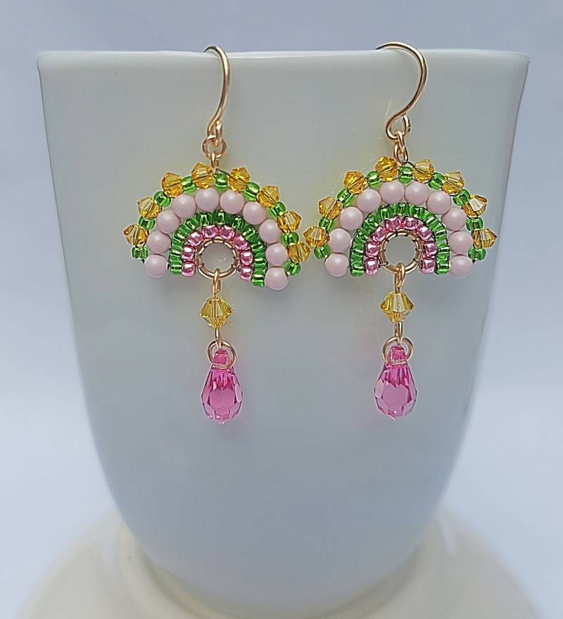 Swarovski Kristall Fächer Ohrringe Handgemachte 14K Gold Filled Pastell Rose Anhänger von PreciousJewelsBoutiq