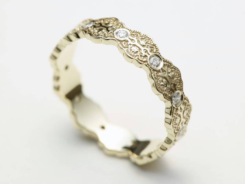 Diamant 14K Gelbgold Ehering Ring Mit Spitzenmuster von PreciousLaceJewelry