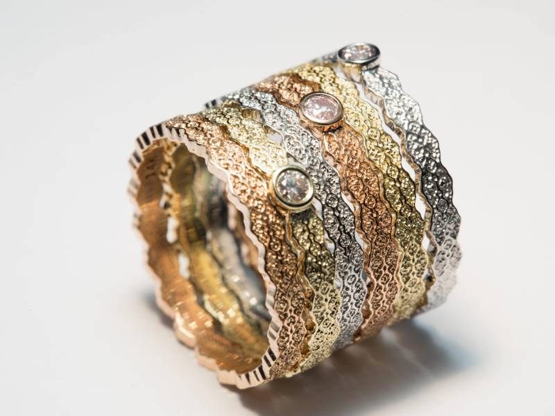 Gold Spitzen Stapelringe Set Zierliche Diamant Ringe von PreciousLaceJewelry