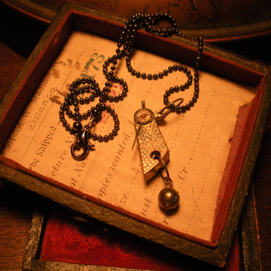 steampunk Halskette - Handgefertigt Aus Vintage Taschenuhrteilen, Gunmetal Plated Ballchain steampunk Halskette - Handgefertigt Aus Vintage Taschenuhrteilen, Gunmetal Plated Ballchain von PreciousRuin