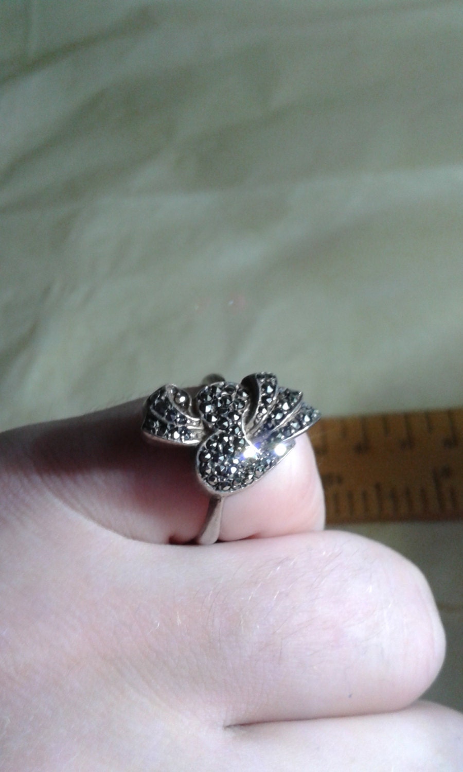 Art-Deco-Silber Und Marcasite Ring Art-Deco-Silber Und Marcasite Ring von Prelovedbargains