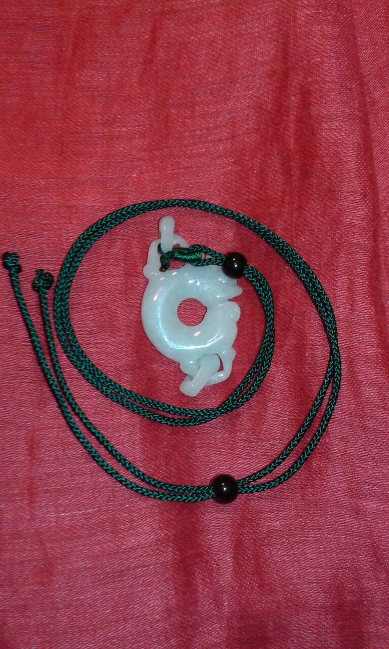 Bewegliche Beweglicher Artikulierender Jadeit A Jade Bi Disc Anhänger Mit Doppelten Zwillingsringen Pflaume Pfirsichförmiger Tropfen Echter Edelstein von Prelovedbargains