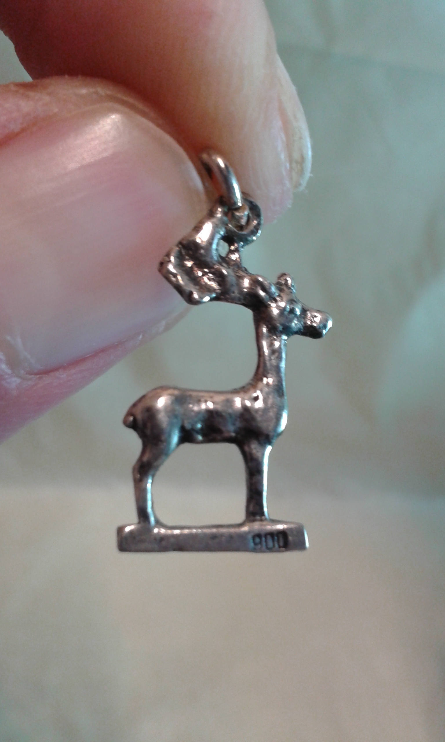 Massives .900 Silber Rentier Dänisch/Norweger Armband Charm, Landschaft Weihnachten Tier Nordlichter Wald Massives .900 Silber Rentier Dänisch/Norweger Armband Charm, Landschaft Weihnachten Tier Nordlichter Wald von Prelovedbargains