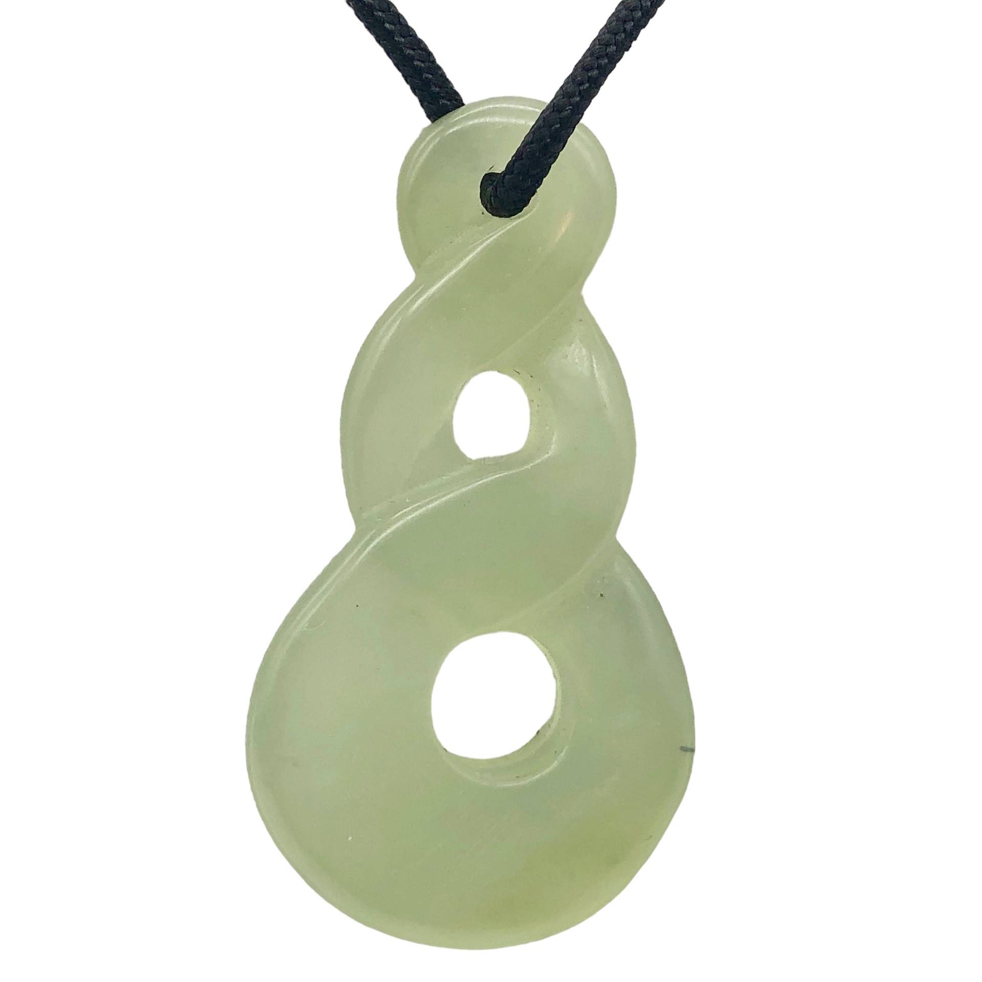 Geschnitzte Durchscheinende Serpentin-Unendlichkeits-Anhänger-Perle | 46x24x6mm 1 Perle Geschnitzte Durchscheinende Serpentin-Unendlichkeits-Anhänger-Perle | 46x24x6mm 1 Perle von PremiumBeadStudio