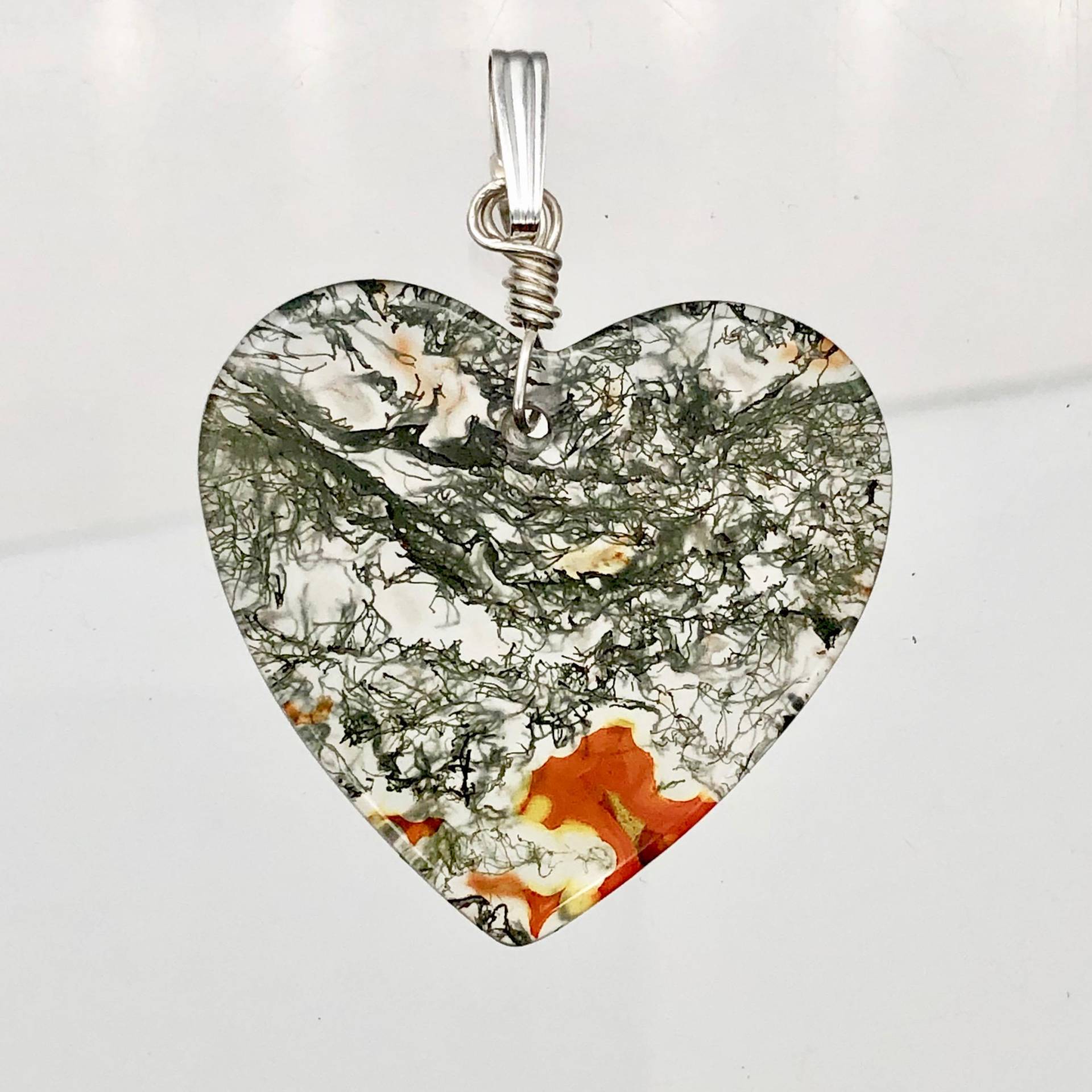 Limbcast Achat Valentinstag Herz Silber Anhänger | 28x28x2mm Moosgrün Limbcast Achat Valentinstag Herz Silber Anhänger | 28x28x2mm Moosgrün von PremiumBeadStudio