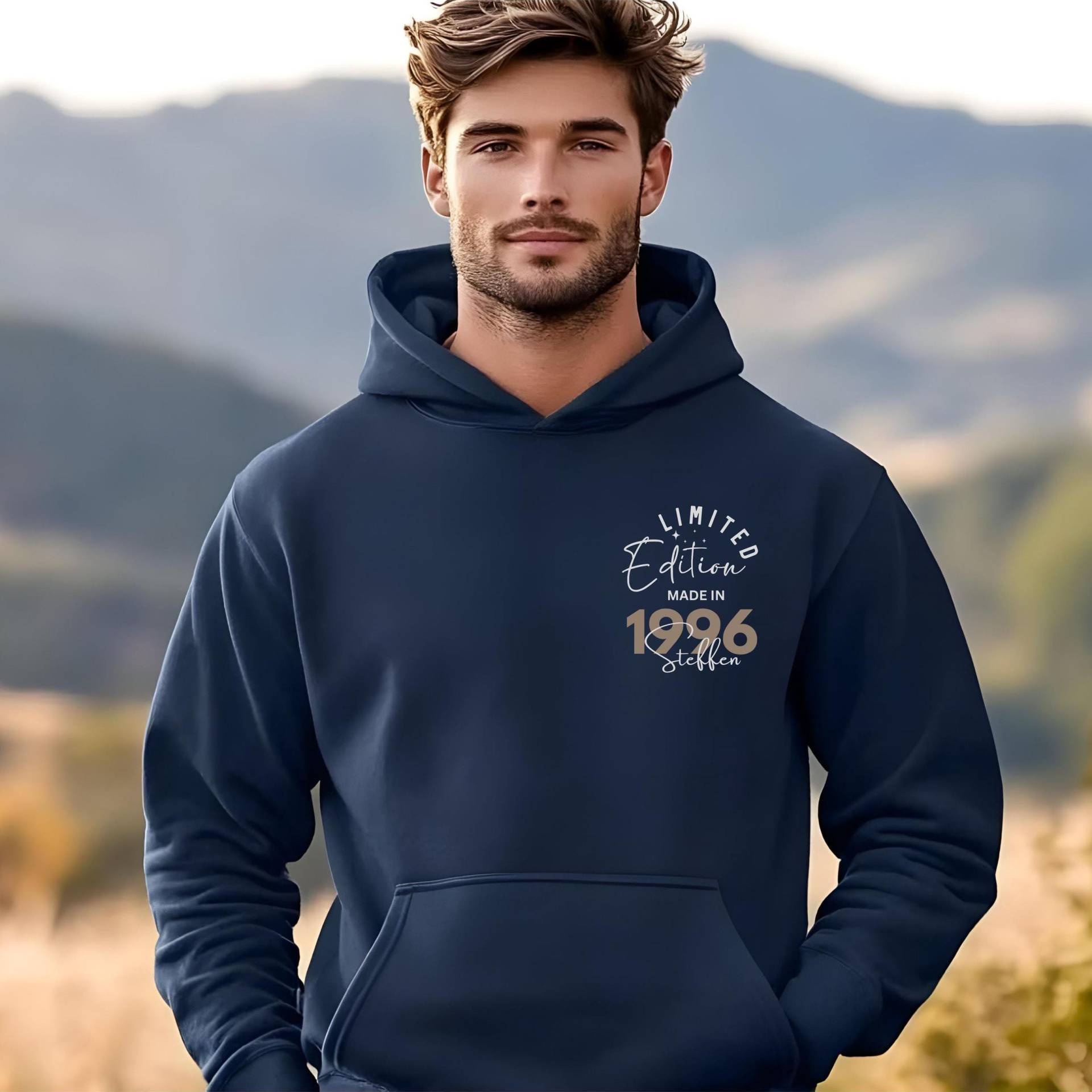 Personalisiertes Geschenk Zum 30 Geburtstag T-Shirt & Hoodie Mit Name Geschenke Junge Sohn Freund Bruder Geschenkidee Runder Mann von PremiumPrintsDeluxe
