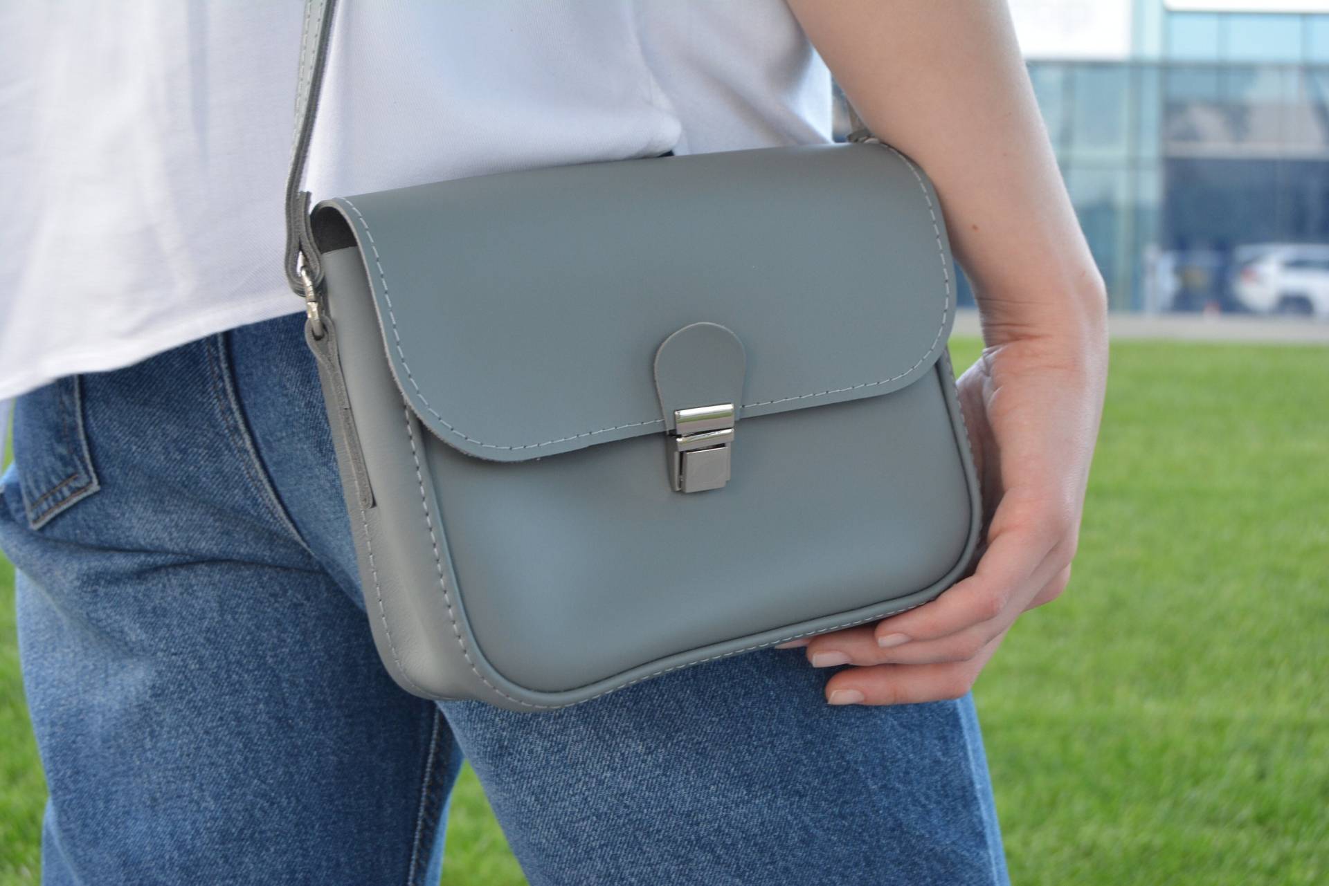Kleine Graue Crossbody Taschen Für Frauen, Lederhandtasche, Leder Geldbörse, Handgemachte Tasche, Weihnachtsgeschenk, Geburtstagsgeschenk, Süße Kleine Graue Crossbody Taschen Für Frauen, Lederhandtasche, Leder Geldbörse, Handgemachte Tasche, Weihnachtsgeschenk, Geburtstagsgeschenk, Süße von PresentIdeaSirens