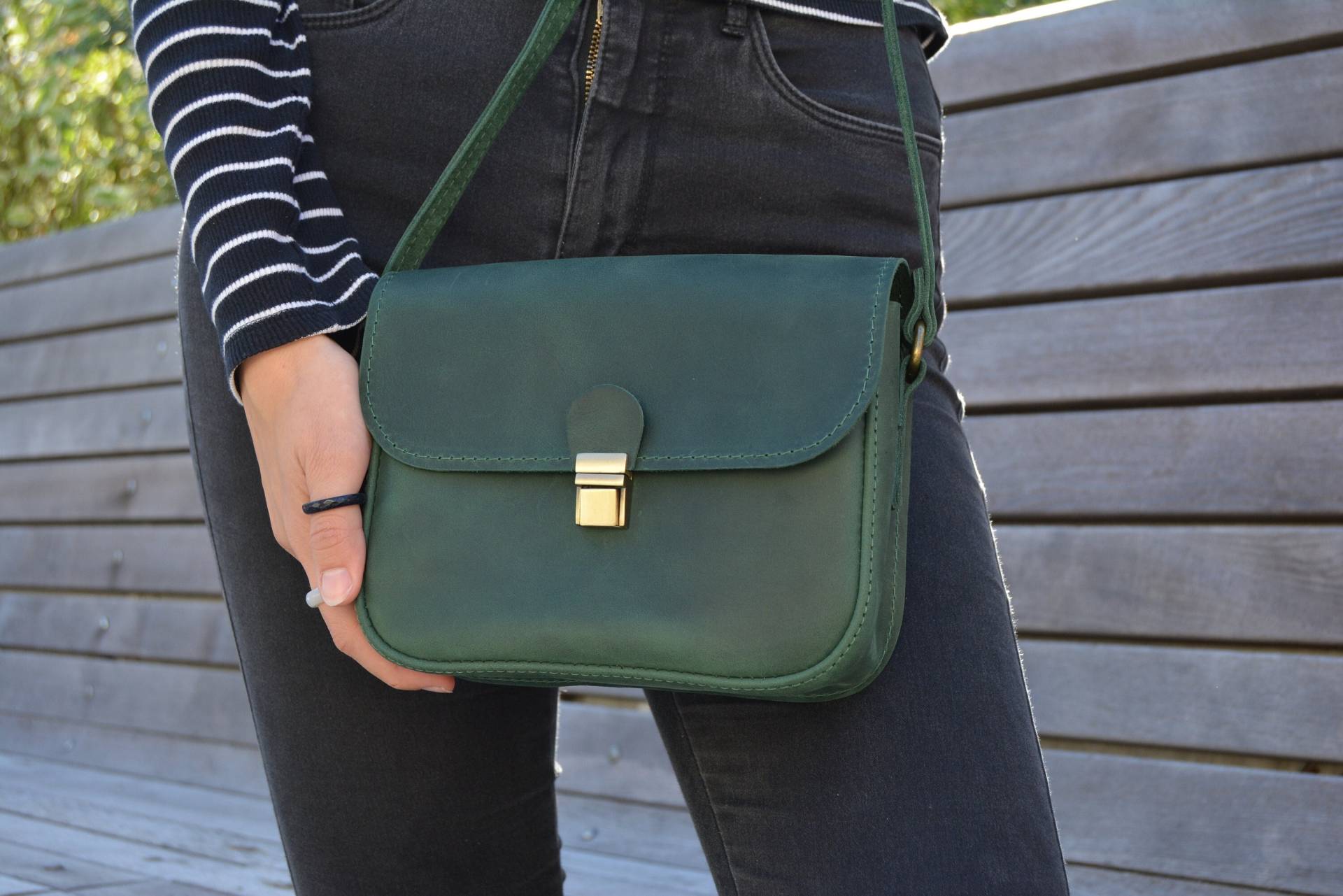 Kleine Grüne Leder Crossbody Geldbörse, Ledertaschen Für Frauen, Handtasche, Handgemachte Tasche, Personalisierte Schultertasche von PresentIdeaSirens