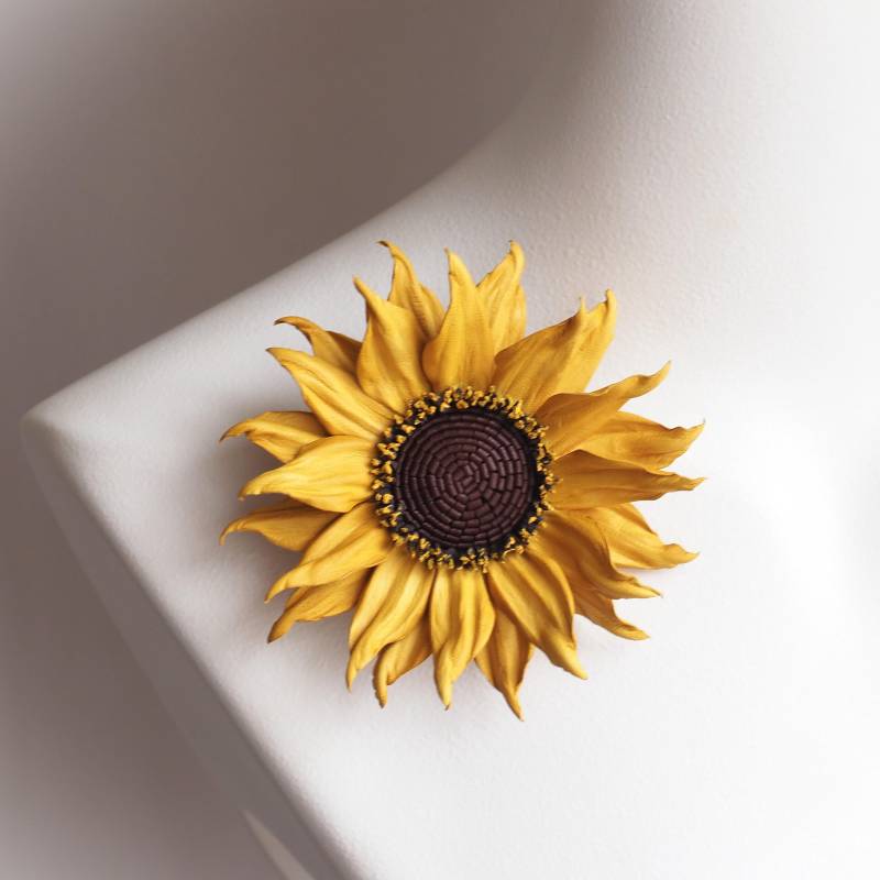Handgemachte Sonnenblumen Brosche Aus Leder 3 Jahre Anstecknadel von PresentPerfectStudio