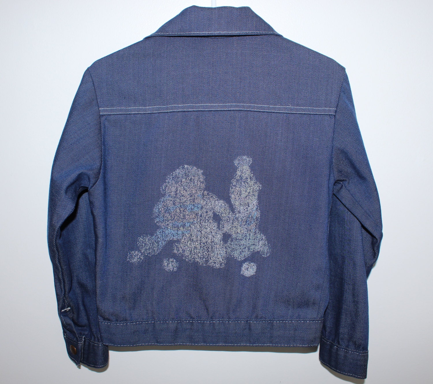 Bert Und Ernie Sesame Street Vintage Jeans Jacke Jugend Größe Dunkelblauer Baumwolle Polyester Bert Und Ernie Sesame Street Vintage Jeans Jacke Jugend Größe Dunkelblauer Baumwolle Polyester von PreserveVintage
