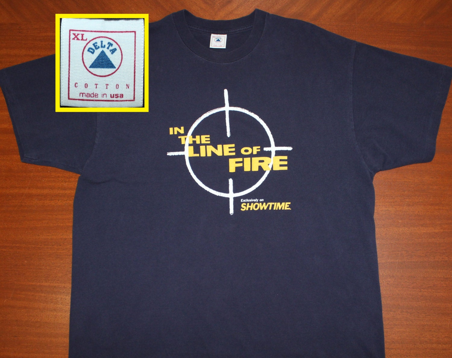 In Die Linie Des Feuers Showtime Vintage T-Shirt Xl/Xxl Marineblau 90Er Jahre 1994 John Malkovich Clint Eastwood In Die Linie Des Feuers Showtime Vintage T-Shirt Xl/Xxl Marineblau 90Er Jahre 1994 John Malkovich Clint Eastwood von PreserveVintage