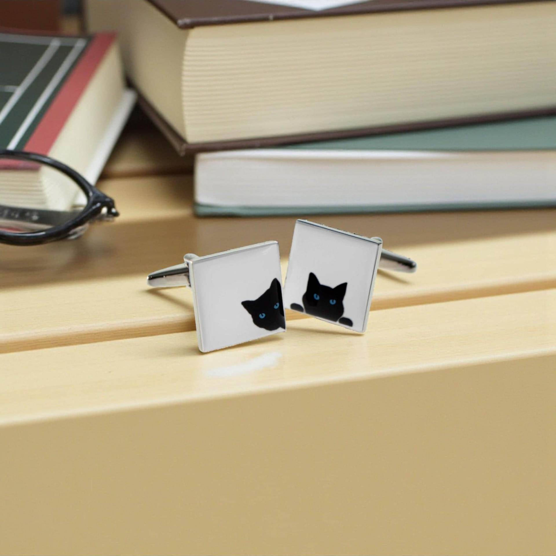 Freche Katze Manschettenknöpfe in Personalisierter Manschettenknopfbox von PrestigeGiftware