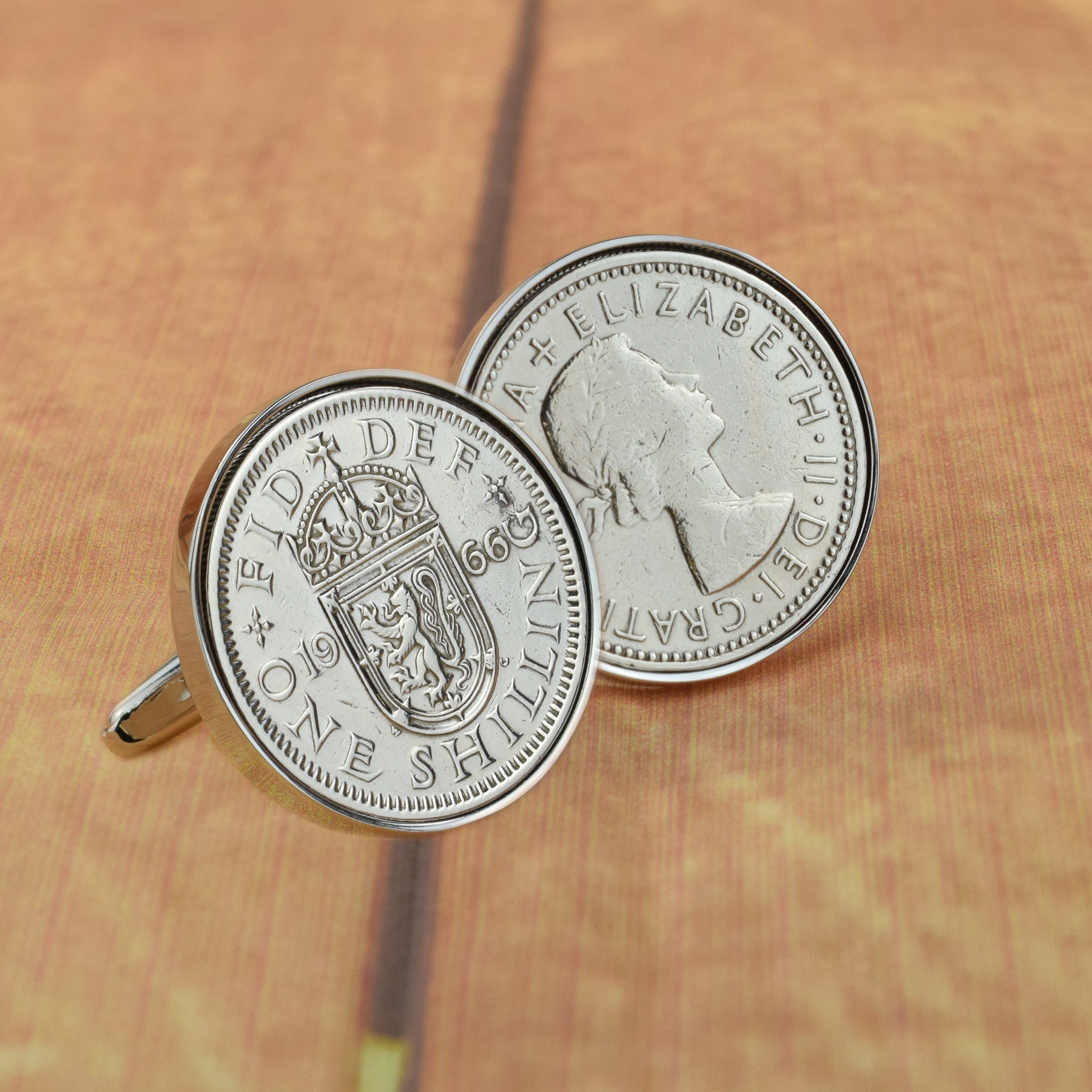 Polierte Schilling Manschettenknöpfe in Personalisierter Manschettenknopfbox von PrestigeGiftware