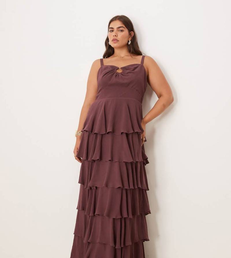 Pretty Lavish Curve - Sidney - Maxikleid in dunklem Weinrot mit Ringdetail von Pretty Lavish Curve