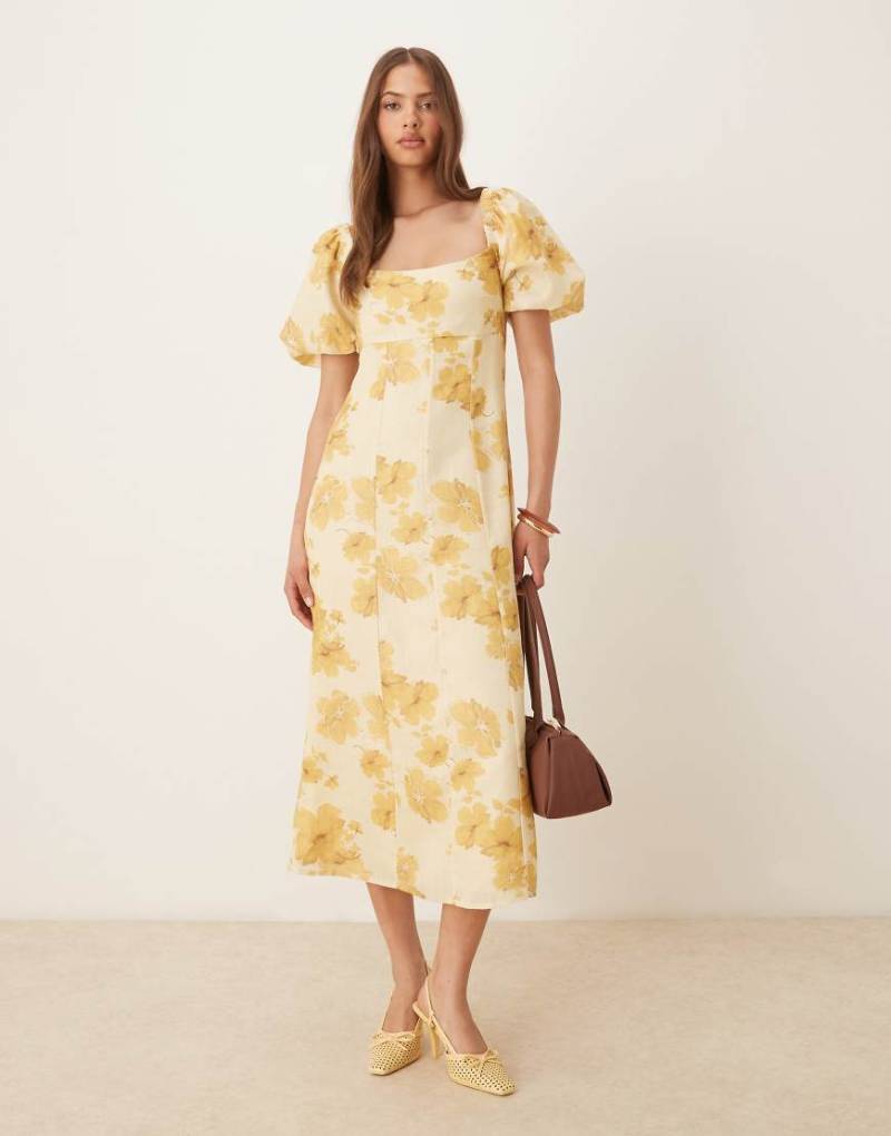 Pretty Lavish - Bette - Midaxi-Kleid in Gelb mit Blumenmuster und Puffärmeln von Pretty Lavish