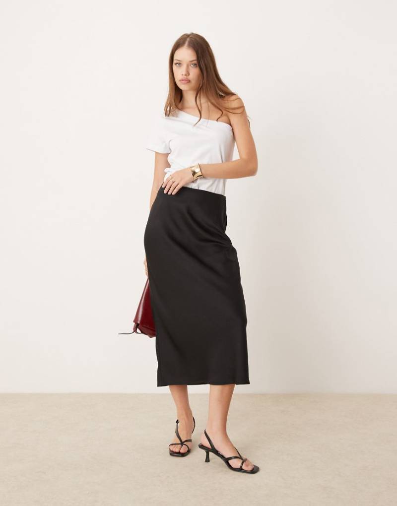 Pretty Lavish - Breye - Maxirock in Schwarz von Pretty Lavish