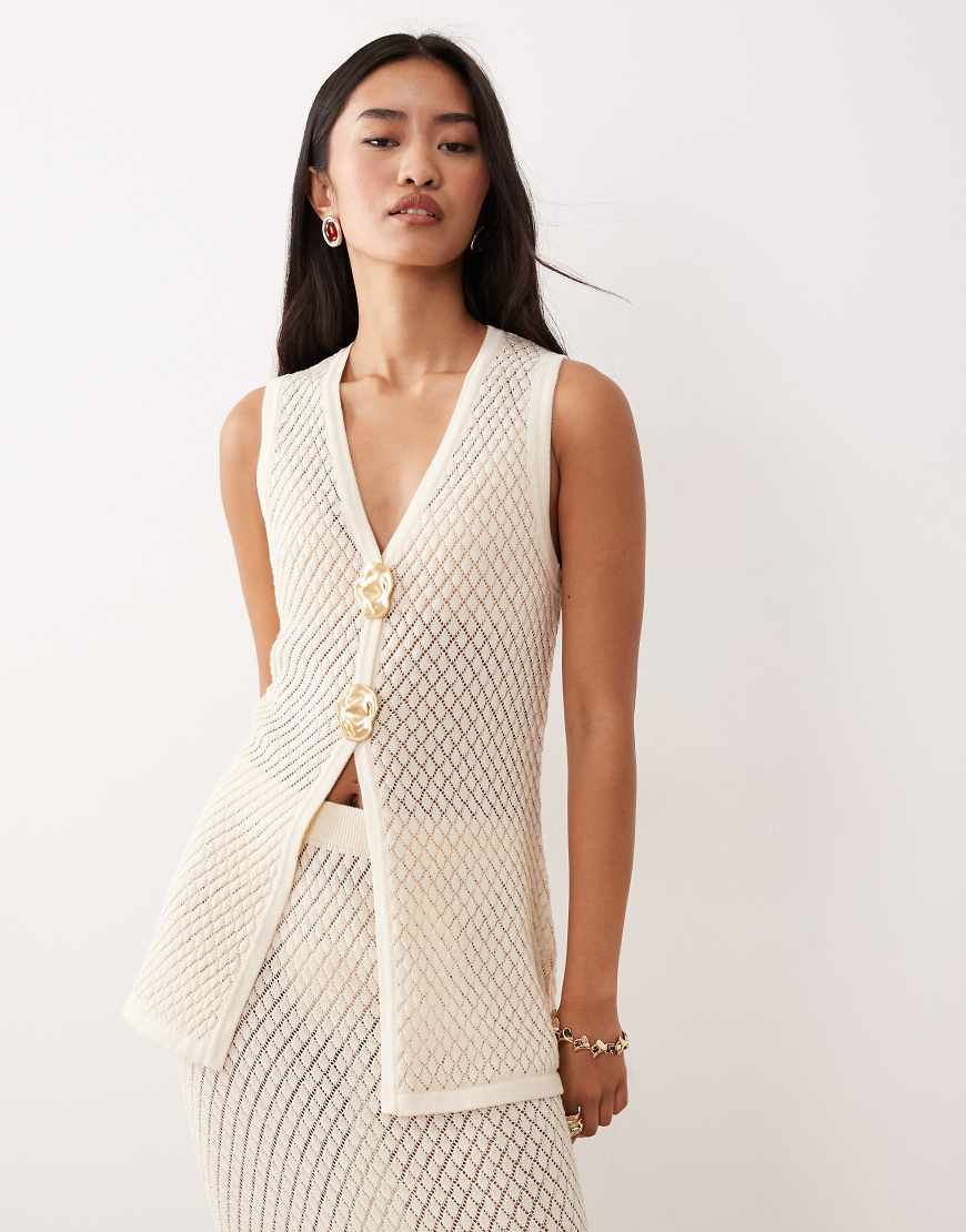 Pretty Lavish - Bridal - Weste aus Pointelle-Strick in Creme, Kombiteil-Weiß von Pretty Lavish