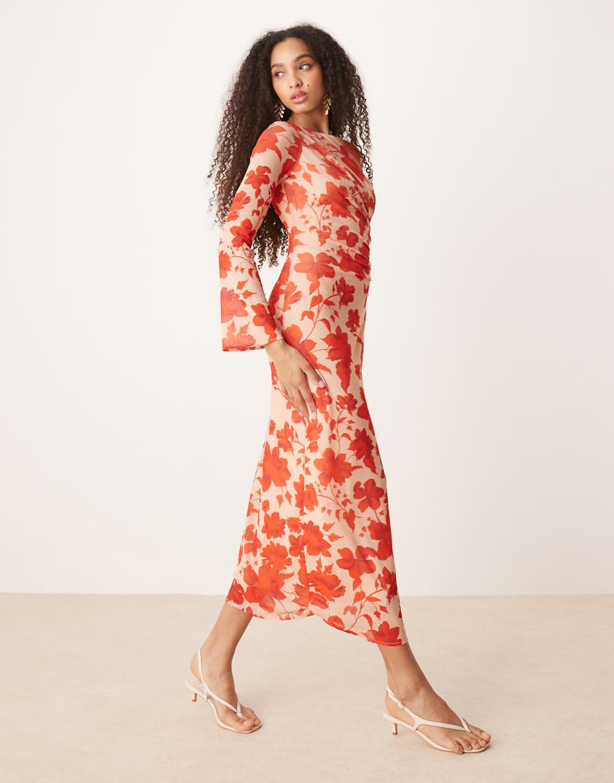 Pretty Lavish - Ethel - Langärmliges Midaxi-Kleid aus Jersey mit rotem Blumenmuster Pretty Lavish - Ethel - Langärmliges Midaxi-Kleid aus Jersey mit rotem Blumenmuster von Pretty Lavish