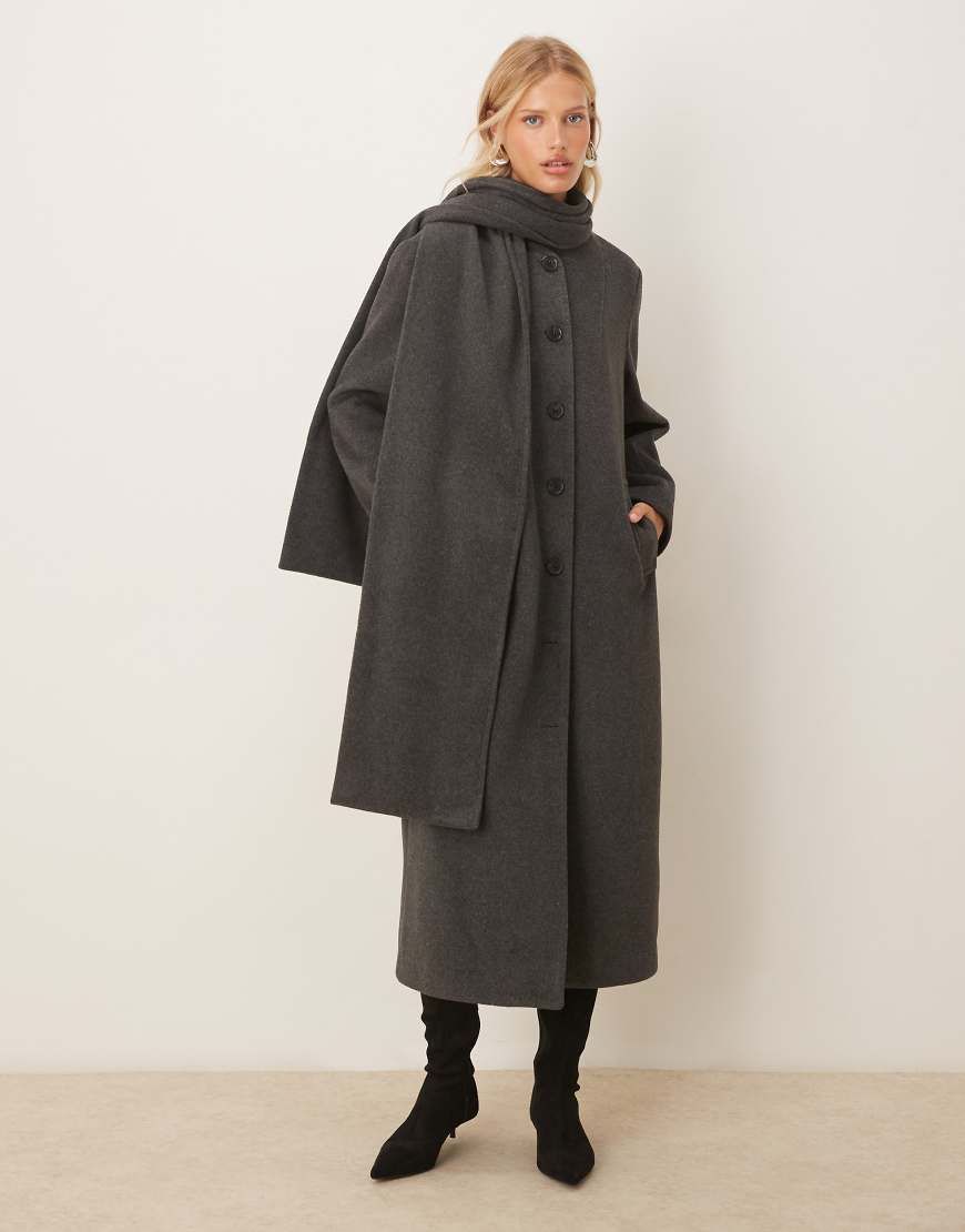 Pretty Lavish - Mantel in Anthrazit mit Schalkragen-Grau Pretty Lavish - Mantel in Anthrazit mit Schalkragen-Grau von Pretty Lavish