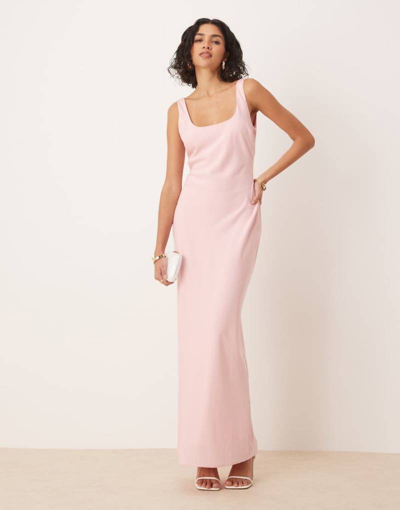 Pretty Lavish - Maxikleid in Rosa mit U-Ausschnitt von Pretty Lavish