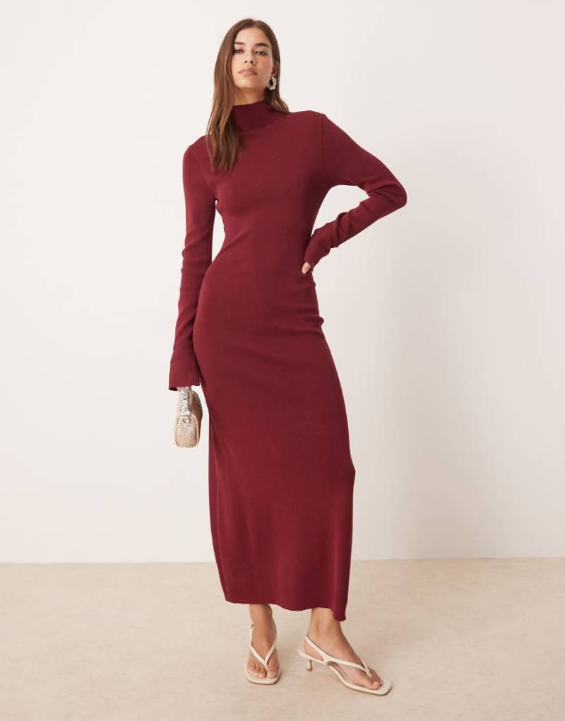 Pretty Lavish - Midaxi-Strickkleid in Burgunderrot mit ausgestellten Ärmeln von Pretty Lavish