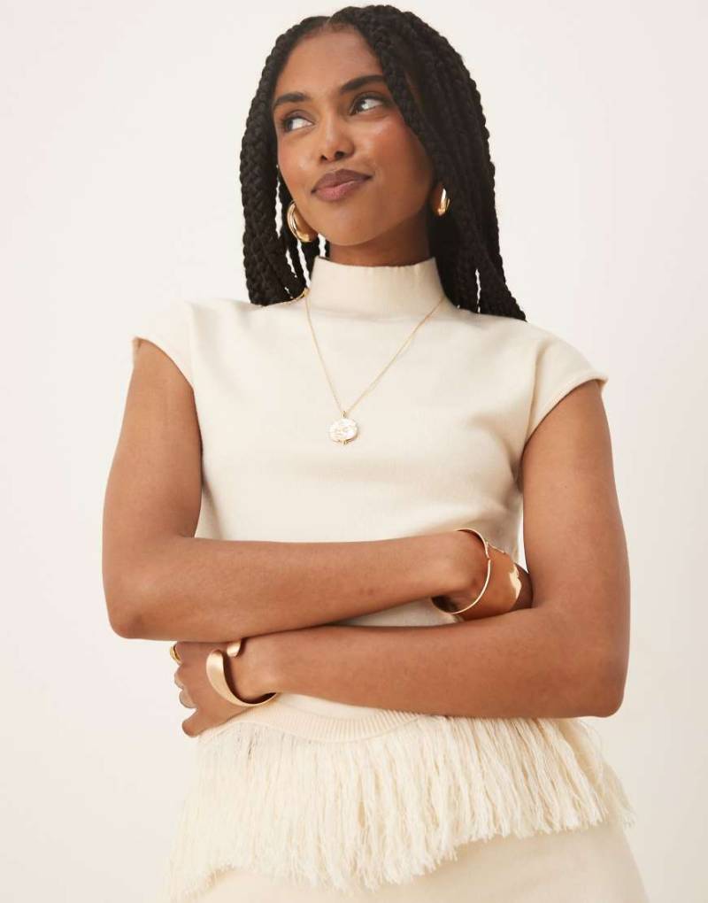 Pretty Lavish - Orlendina - Top in Creme mit Fransen, Kombiteil-Weiß von Pretty Lavish