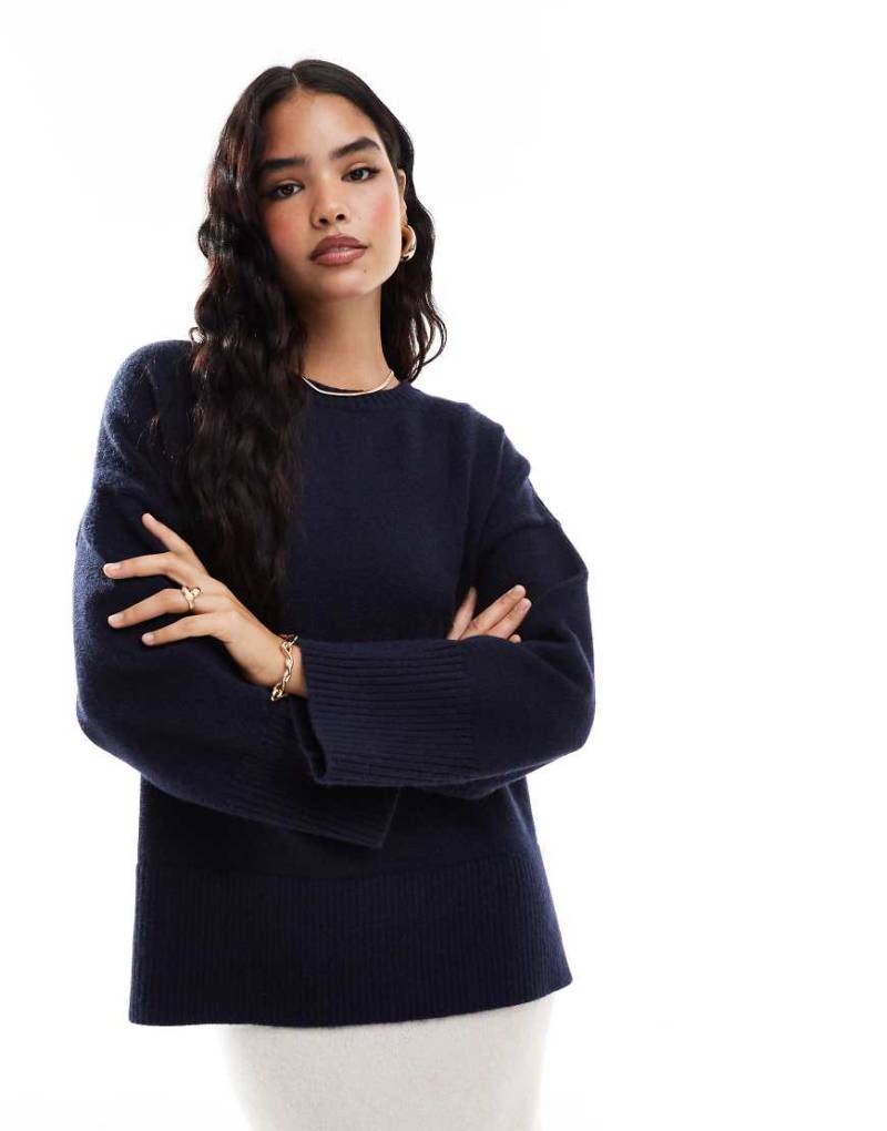 Pretty Lavish - Oversize-Strickpullover in Marineblau Pretty Lavish - Oversize-Strickpullover in Marineblau von Pretty Lavish