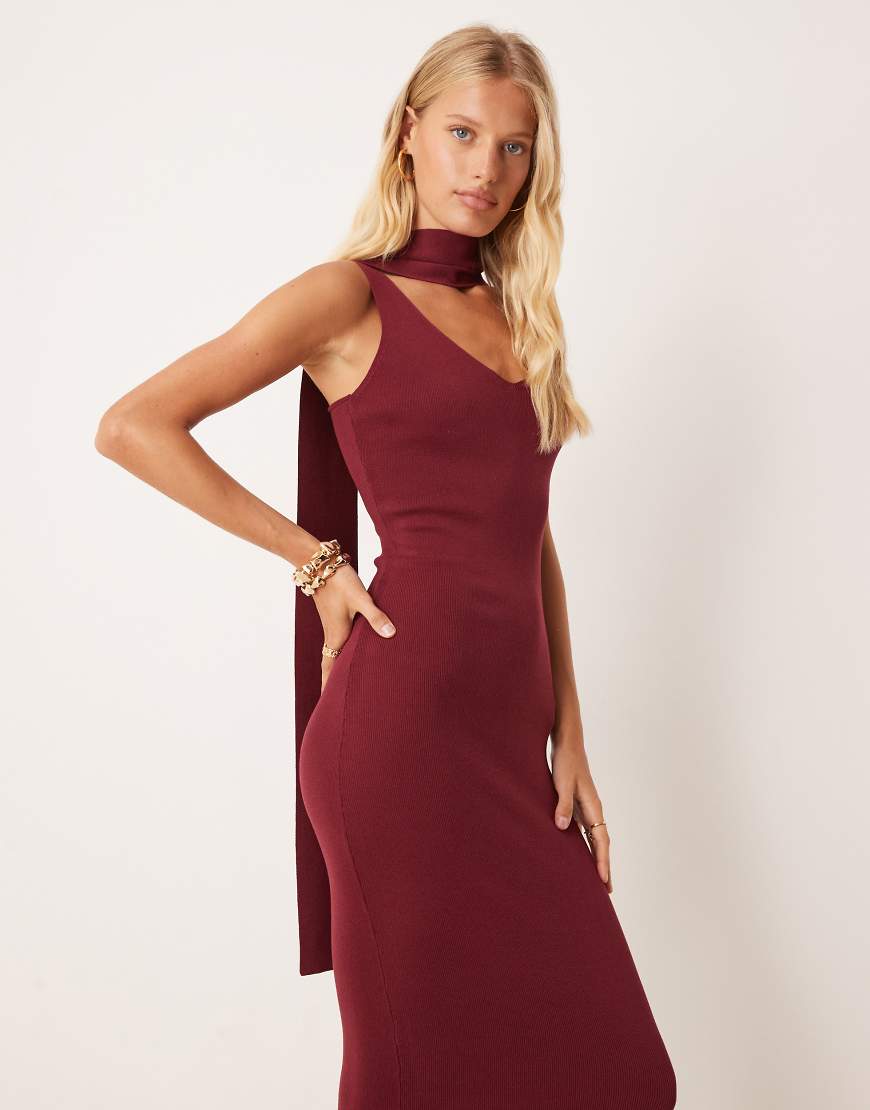 Pretty Lavish - Strick-Maxikleid in Burgunderrot mit Schal-Ausschnitt von Pretty Lavish