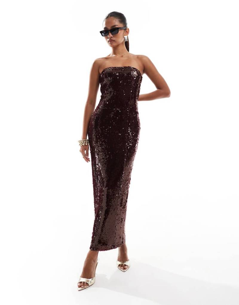 Pretty Lavish - Trägerloses, wadenlanges Kleid in Burgunderrot mit Paillettenverzierung Pretty Lavish - Trägerloses, wadenlanges Kleid in Burgunderrot mit Paillettenverzierung von Pretty Lavish