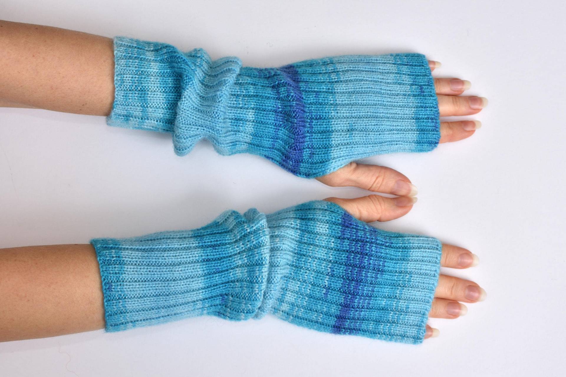 Damen Handschuhe Winter Armstulpen Handgelenkswärmer Handstulpen Warme Geschenk von PrettyCrochetForYou