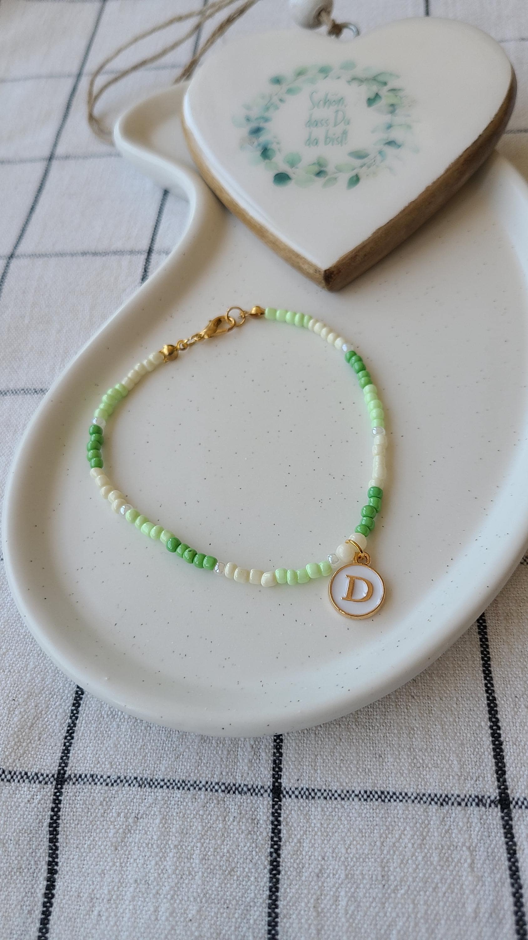 Perlenarmband - Handgemacht Buchstabe D Beste Freundin Geschenk -Geburtstag Für Sie Ihn Grün Muttertag Geschenkidee Perlenarmband - Handgemacht Buchstabe D Beste Freundin Geschenk -Geburtstag Für Sie Ihn Grün Muttertag Geschenkidee von PrettyImperfekt