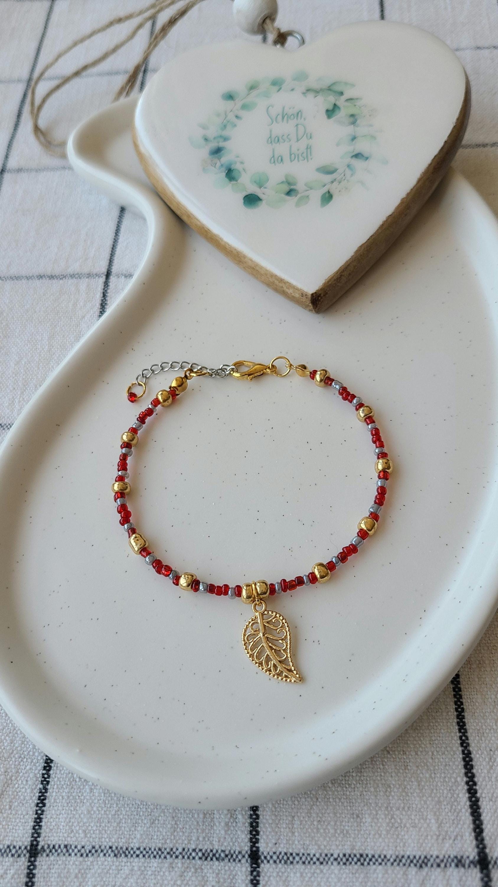 Perlenarmband - Handgemacht Liebe Rot Goldfarben Charms Geschenk Für Beste Freundin Valentinstag Muttertag Freundschaft Perlenarmband - Handgemacht Liebe Rot Goldfarben Charms Geschenk Für Beste Freundin Valentinstag Muttertag Freundschaft von PrettyImperfekt