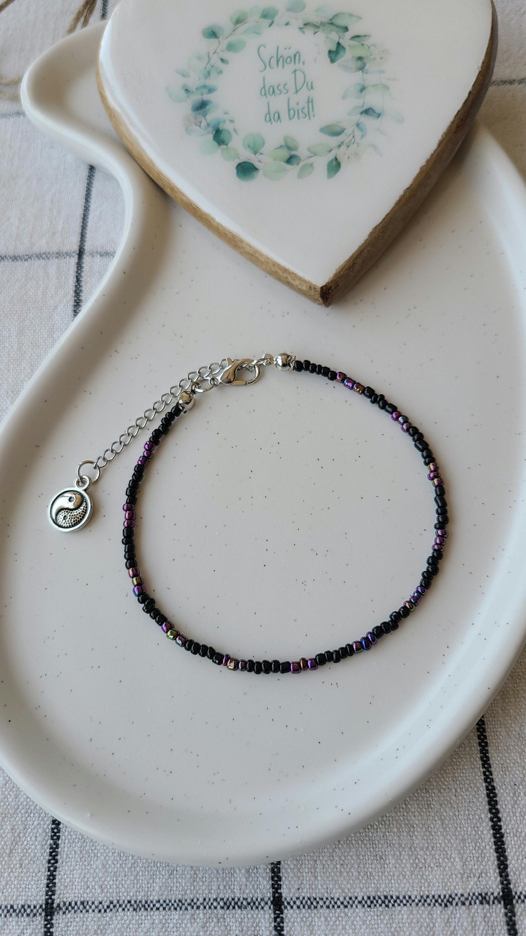Perlenarmband - Schwarz -Silber- Geschenk Für Beste Freundin Freundschaft Geburtstag Gothik Valentinstag Muttertag Für Ihn /Sie von PrettyImperfekt
