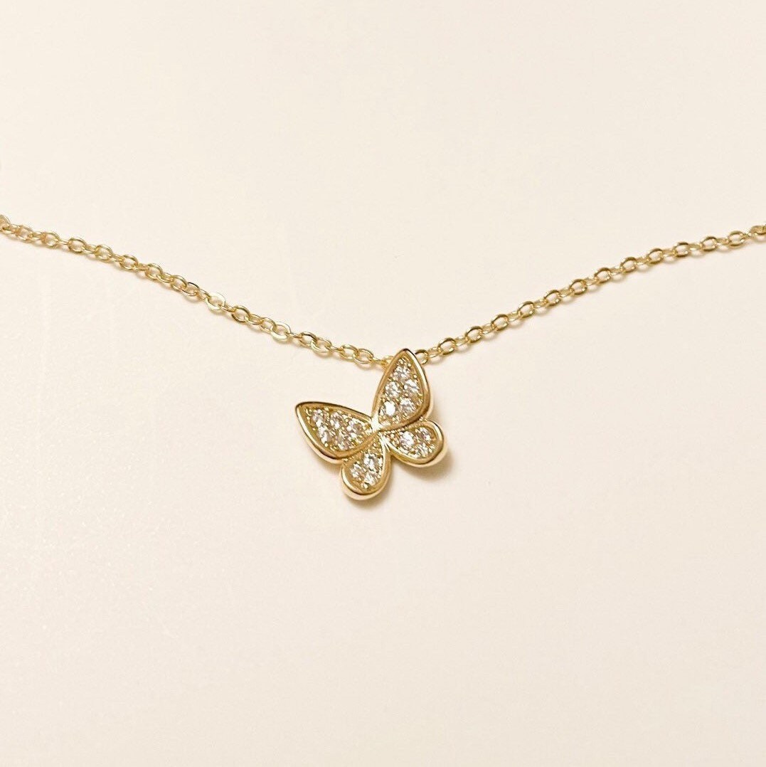 Gold Schmetterling Halskette - 14K Vergoldete Minimalist Für Frauen Mädchen von PrettyLuckyStar