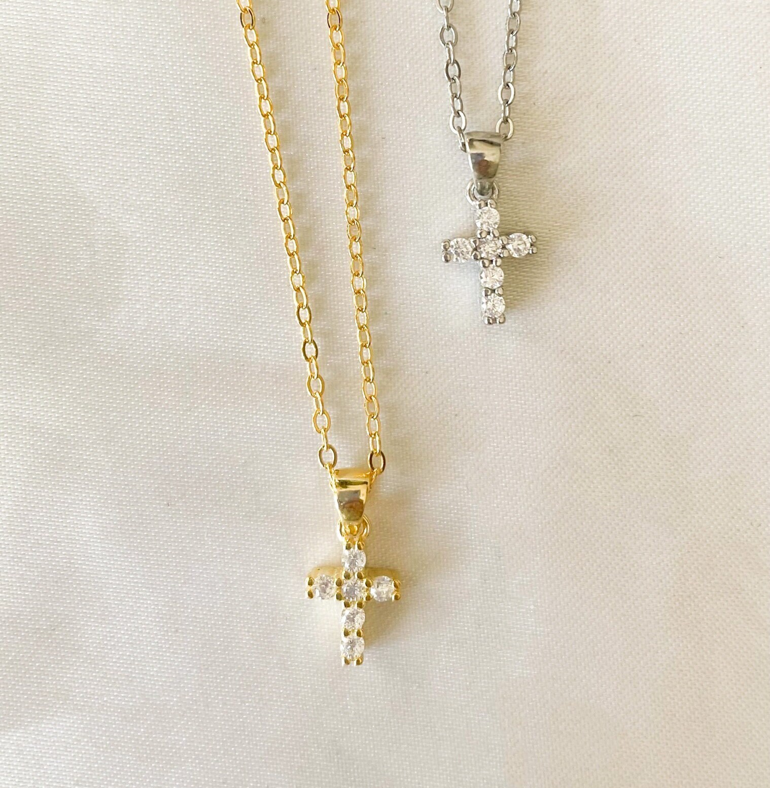 Kreuz Halskette Gold Und Silber - Halsband Zirkonia Diamant 925 Sterling 14K Vergoldete von PrettyLuckyStar