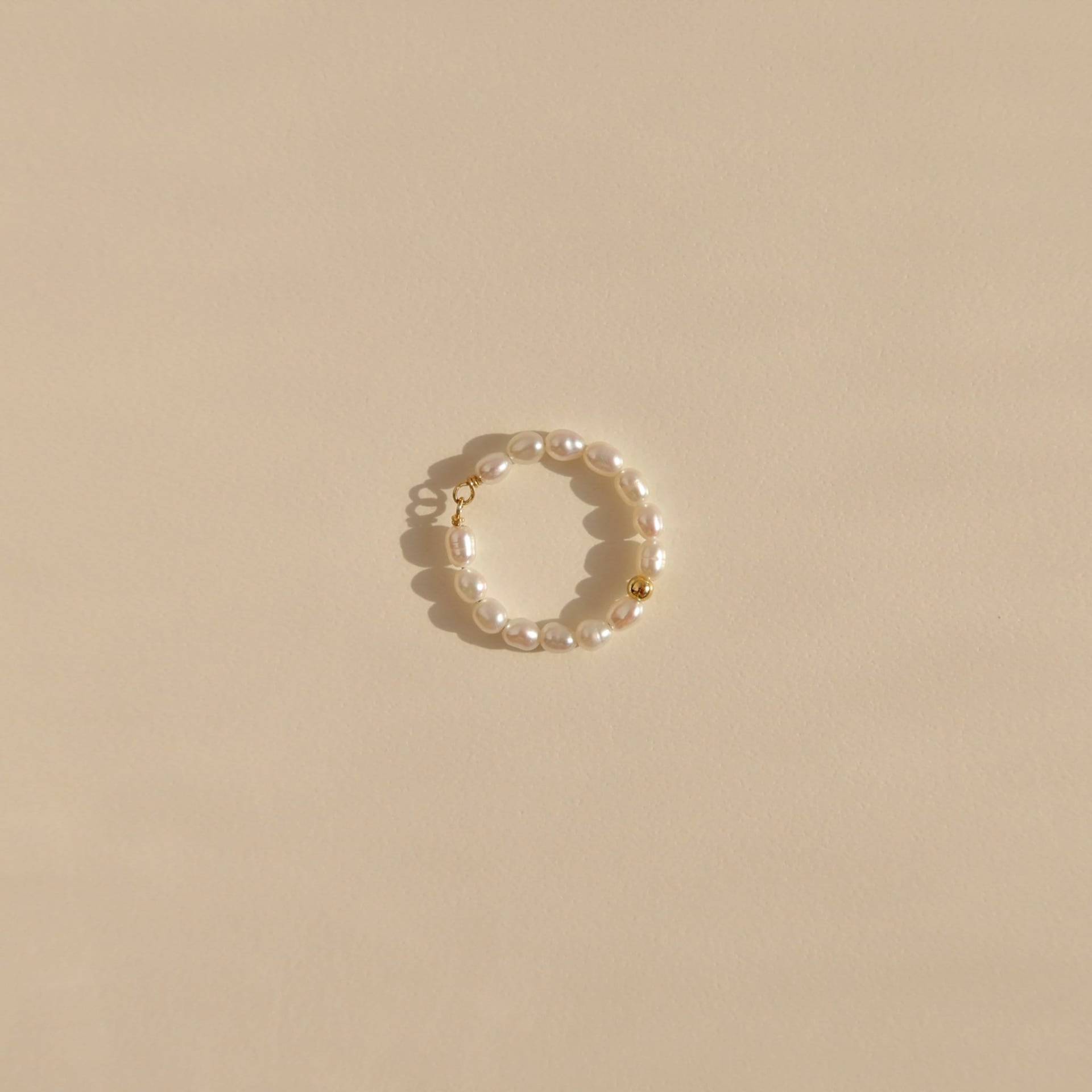 Alida - Süßwasserperlen Ring Perlenring Zierliches Mini Perlen Band Stapelbarer Geschenk Für Braut Alida - Süßwasserperlen Ring Perlenring Zierliches Mini Perlen Band Stapelbarer Geschenk Für Braut von PrettyPearlfect
