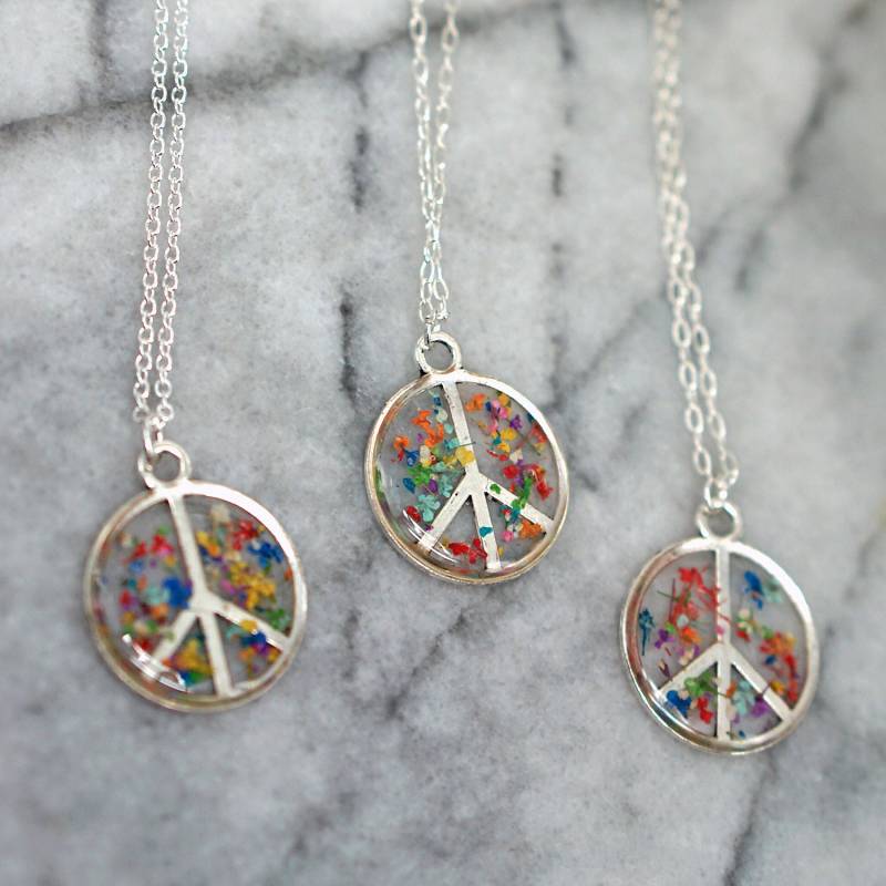 Echte Blume Konfetti Halskette, Hippie Anhänger, Peace Echte Konfetti, Gepresste Halskette von PrettyPickle