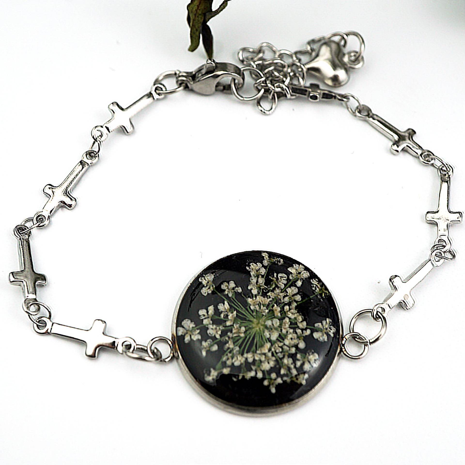 Queen Anne's Lace Resin Armbänder, Blumenarmband, Mehrere Farben Queen Anne's Lace Resin Armbänder, Blumenarmband, Mehrere Farben von PrettyPickle